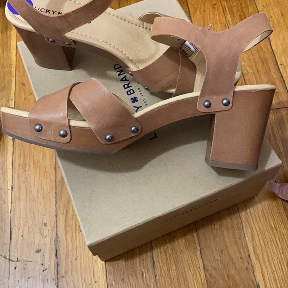 Comfortable open toe block heel - Picture 2 of 6